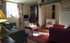 Hound House Bed & Breakfast